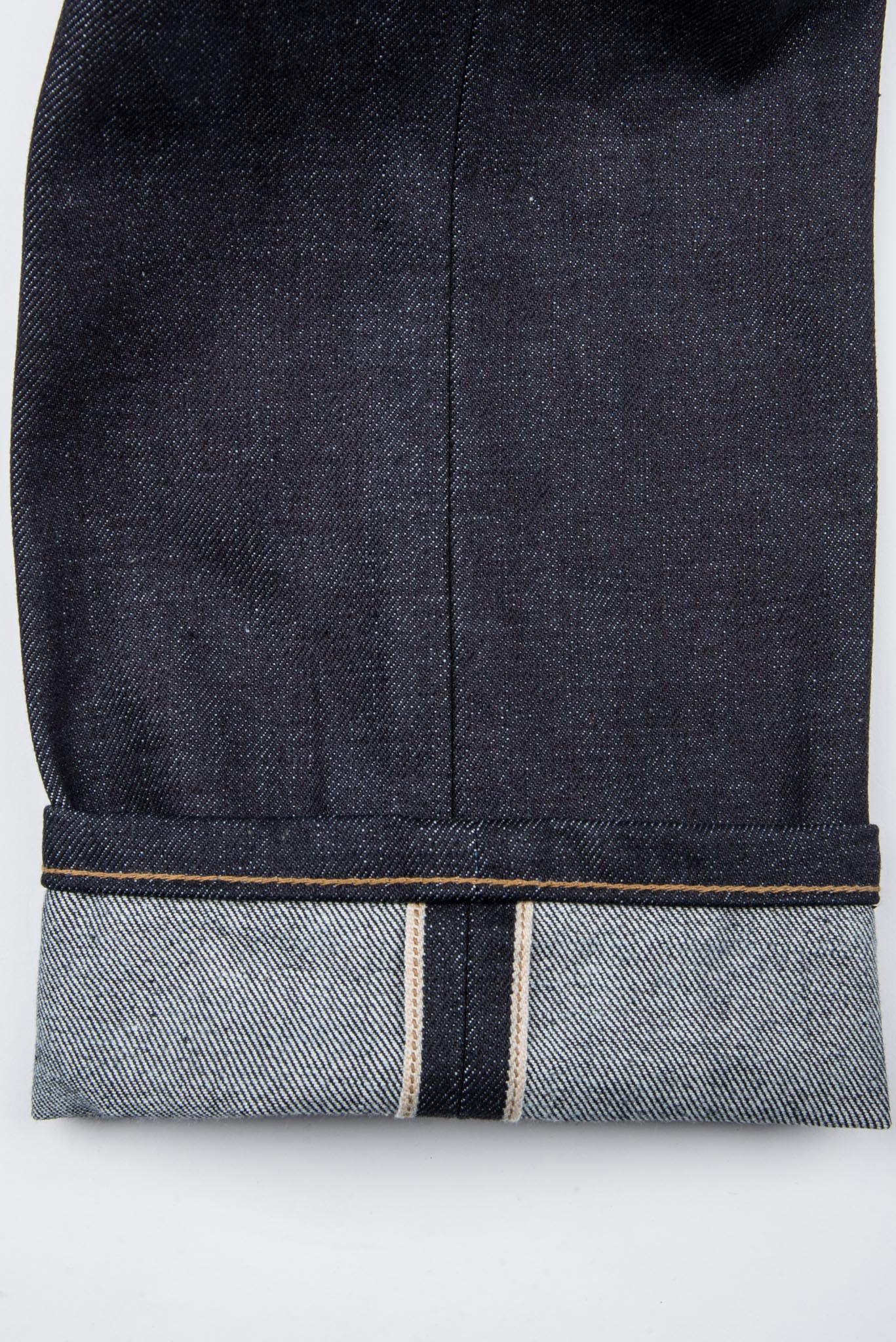 Avila Slim Taper <span> 14.50 ounce Kaihara Denim</span>