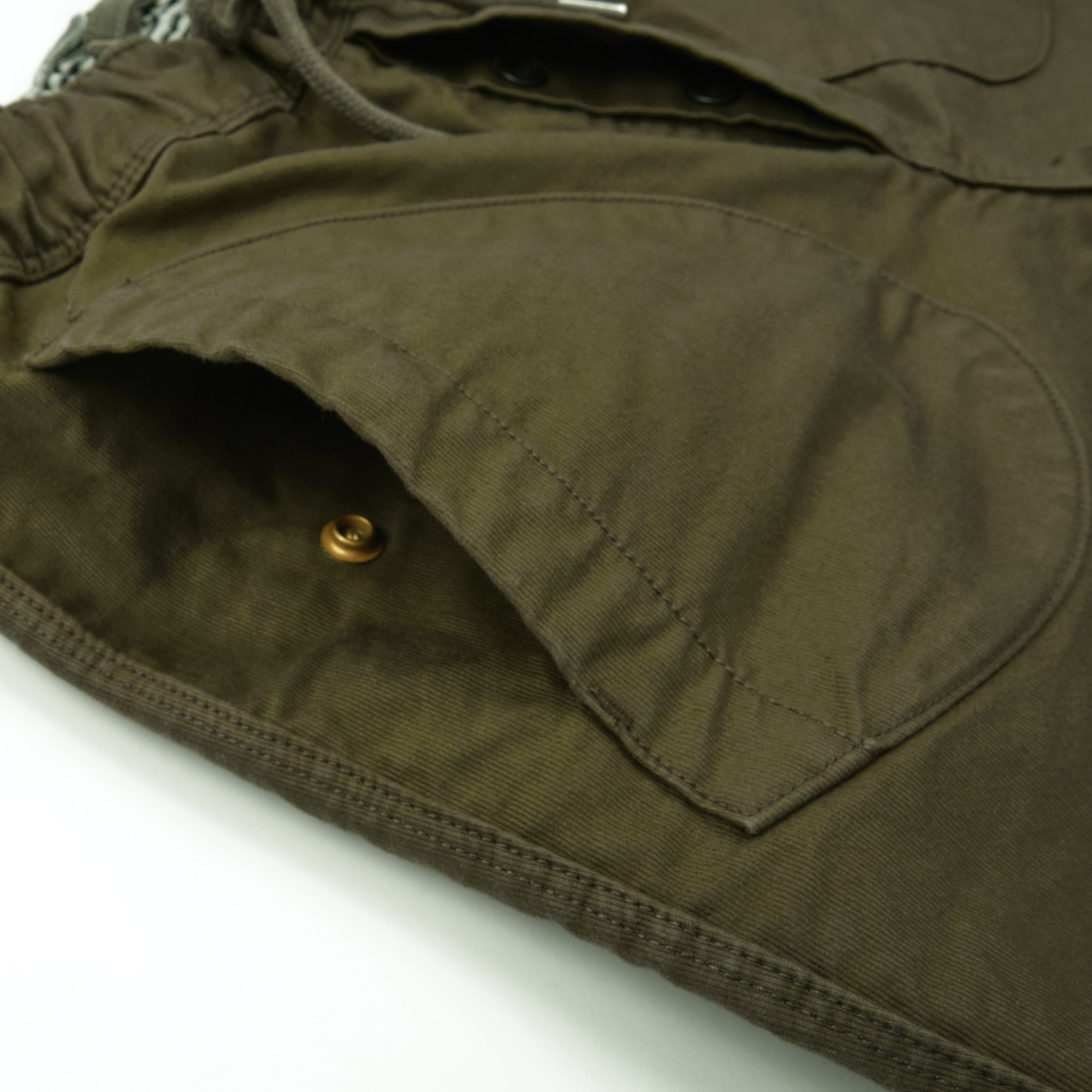 Premium Deck Short Olive