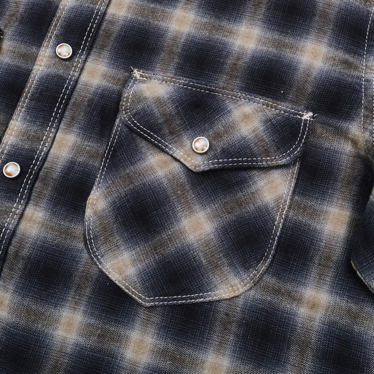 Bodie Navy Shadow Plaid