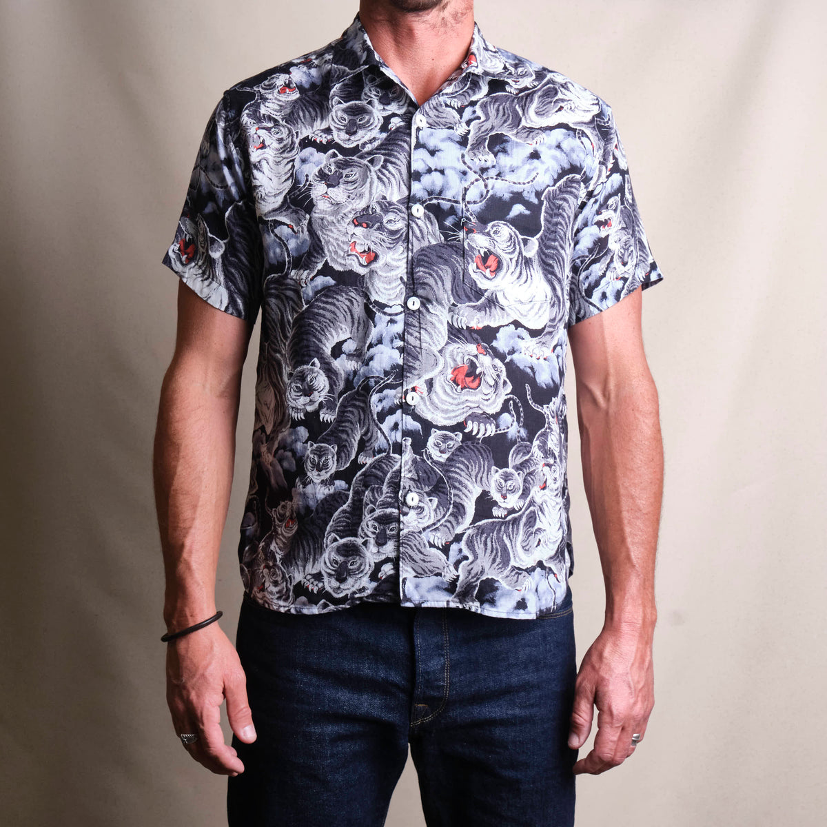 Hawaiian <span> Black Tiger </span>